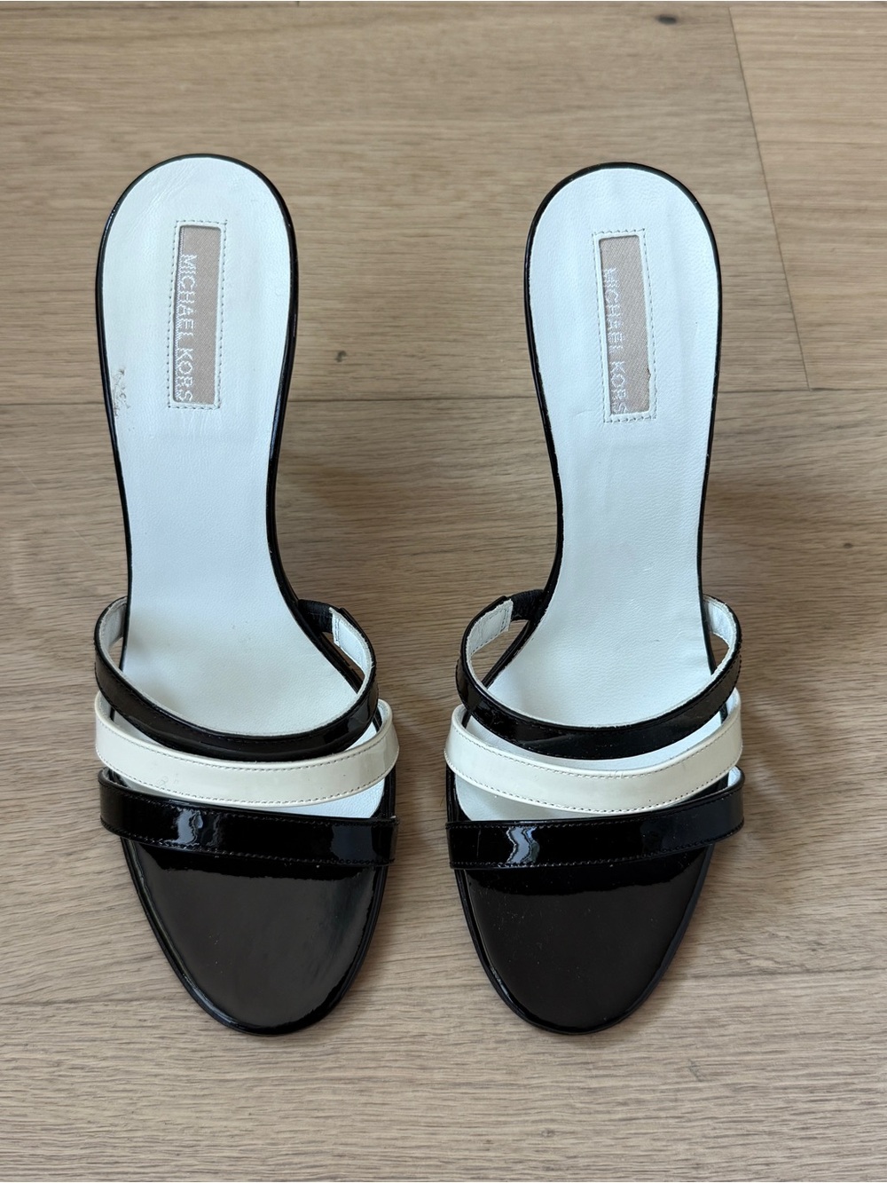 Michael Kors Black & White Heel
